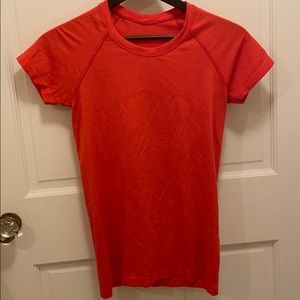 Lululemon swiftly tech short sleeve
